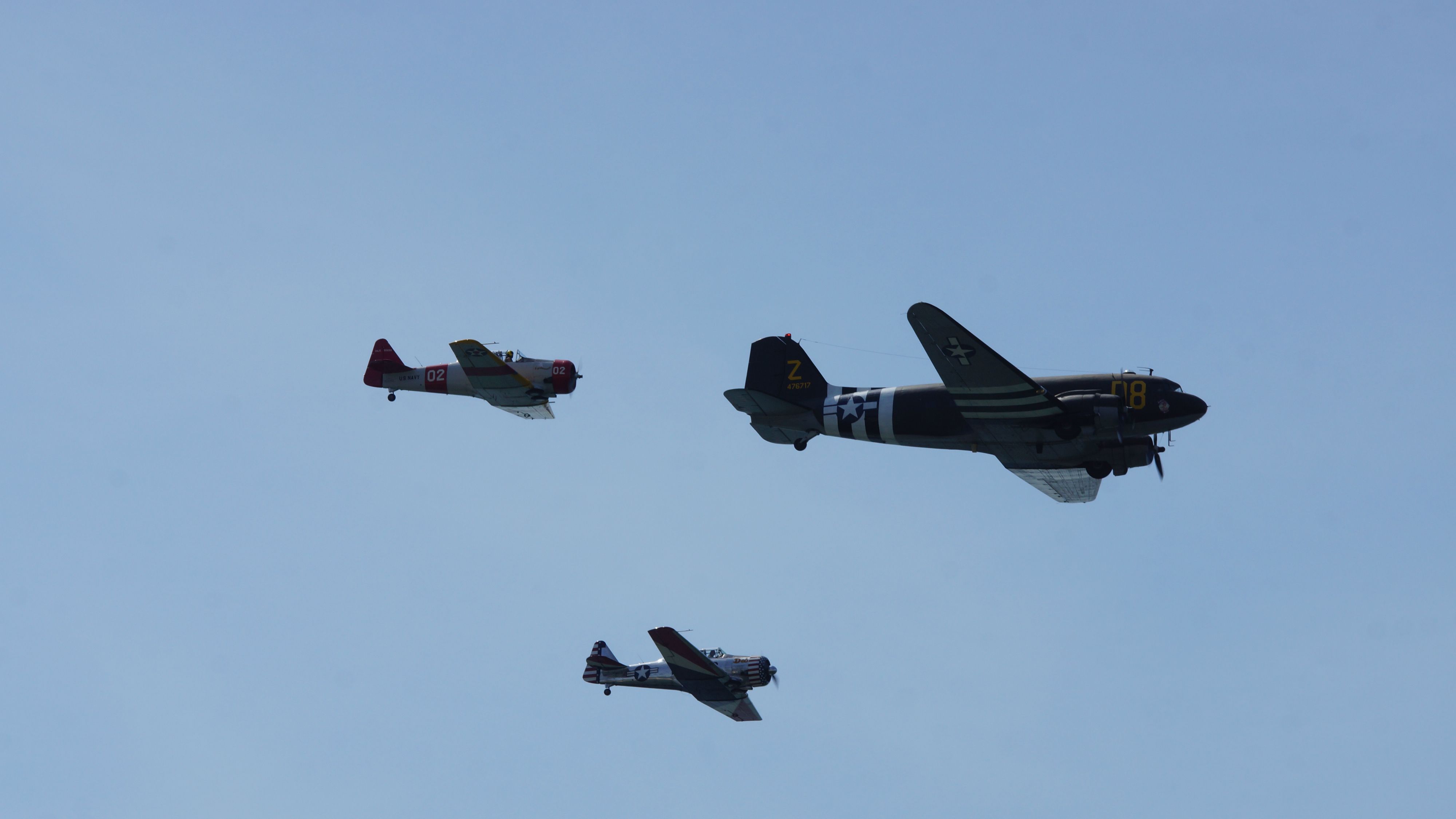 — — - C-47 Skytrain performing at Bethpage Airshow 2016.