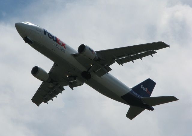 Airbus A300F4-600 (N692FE) - Off of runway 5 at Shreveport Regional.