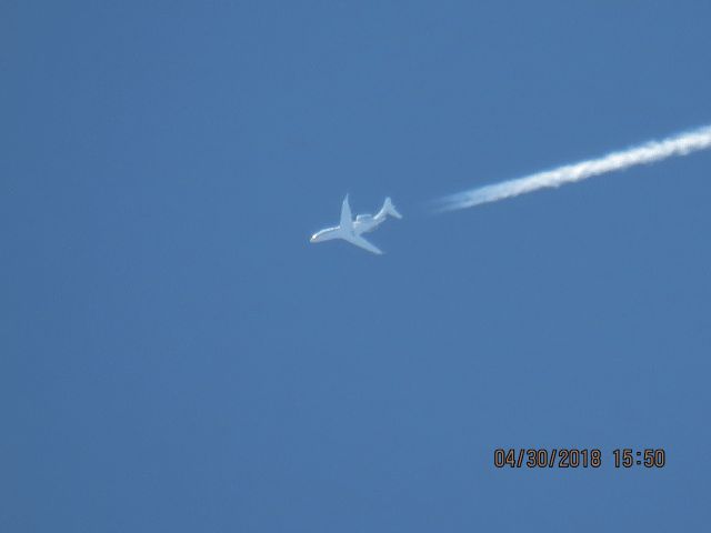Canadair Challenger 350 (N789QS)