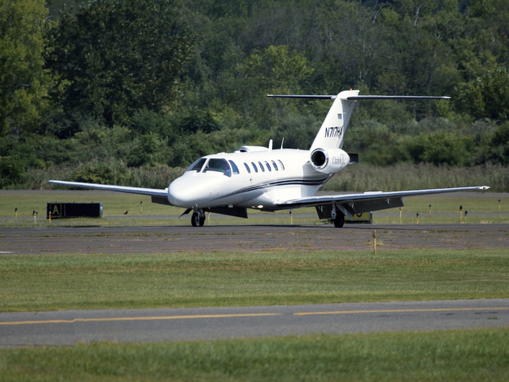 Cessna Citation CJ2+ (N717HA) - Landing runway 26. Ground flaps deployed.