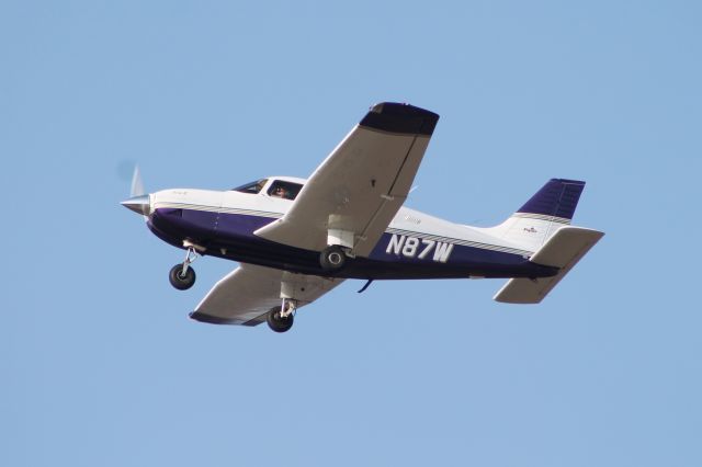 Piper Cherokee (N87W)