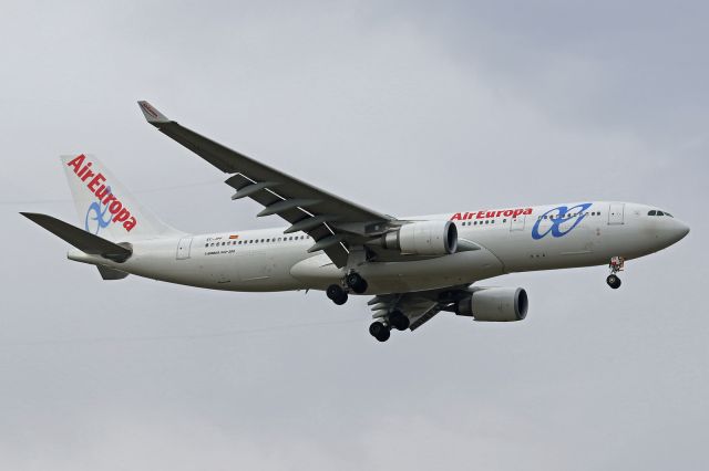 Airbus A330-200 (EC-JPF)