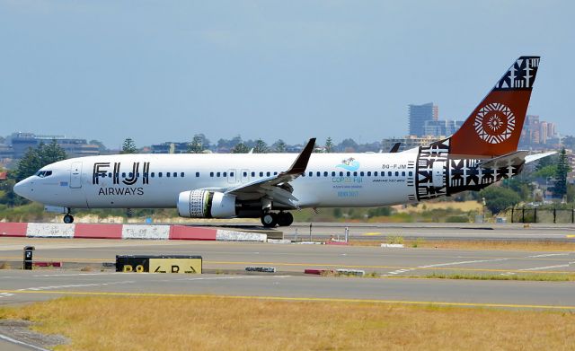 Boeing 737-800 (DQ-FJM)