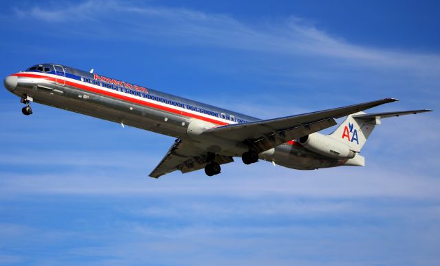 McDonnell Douglas MD-83 (N962TW)