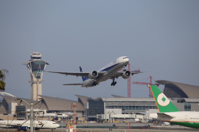BOEING 777-300ER (JA787A)