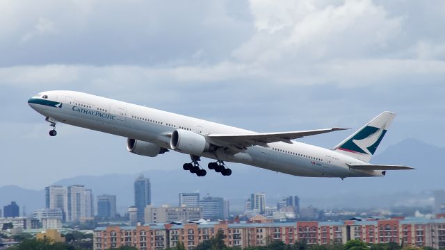 BOEING 777-300ER (B-KPO)