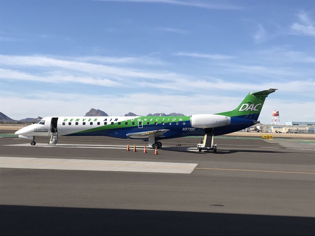 Embraer ERJ-145 (N971DC)