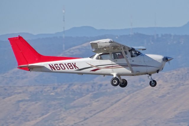 Cessna Skyhawk (N6018K)