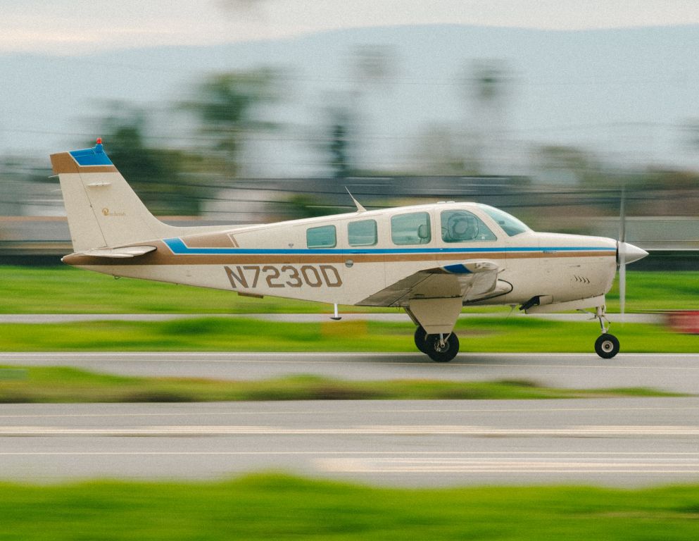 Beechcraft Bonanza (36) (N7230D)