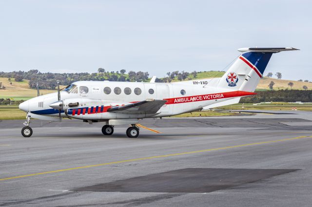 Beechcraft Super King Air 200 (VH-VAD) - Pel-Air Aviation, contracted for Ambulance Victoria, (VH-VAD) Hawker Beechcraft Super King Air B200C at Wagga Wagga Airport