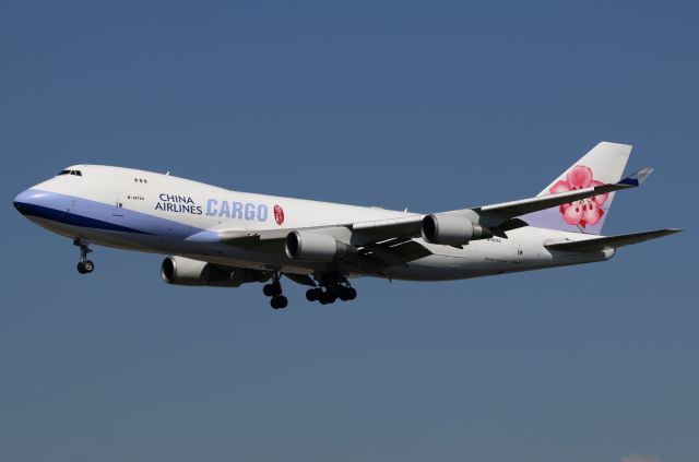 Boeing 747-400 (B-18722)