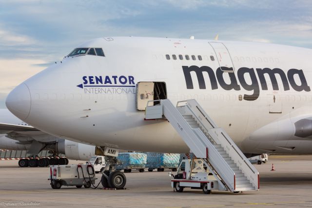 Boeing 747-200 (TF-AMI)