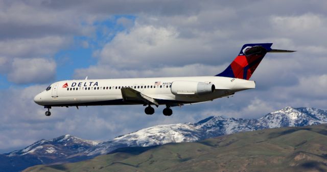 Boeing 717-200 (N947AT)