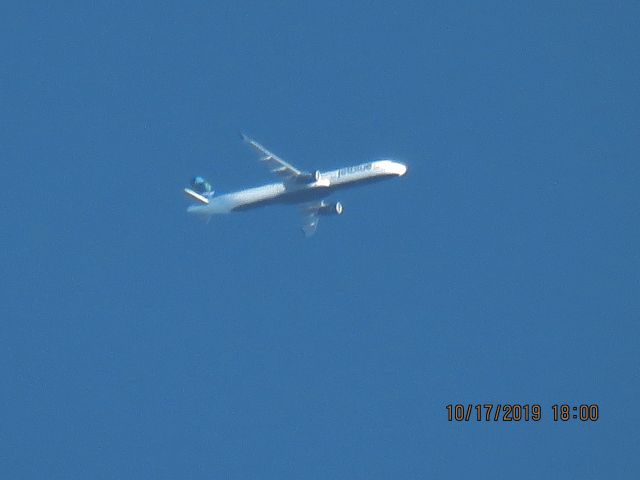 Airbus A321 (N982JB)