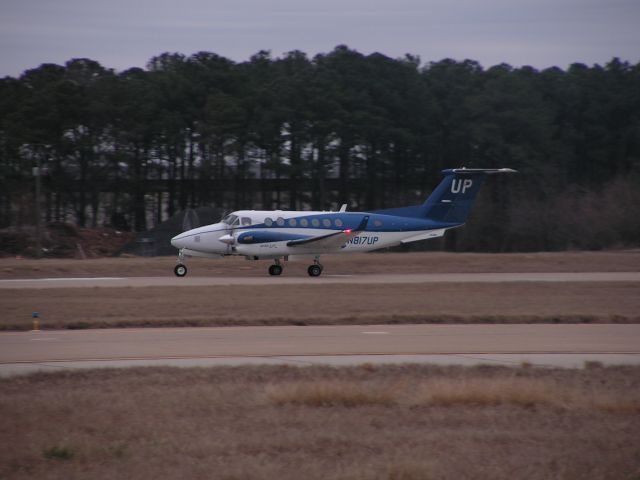 Beechcraft Super King Air 350 (N817UP)