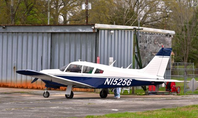 Piper Cherokee (N15256) - Piper PA-28R-200 Cherokee Arrow II N15256 in Dallas Bay Skypark / Lakesite, Tennessee