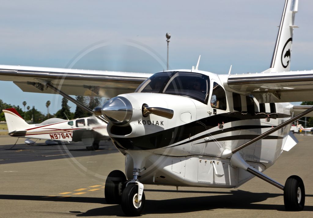 Quest Kodiak (N112KQ) - Rare visitor taxing out with a full 360 prop blur! One of my favorite photos Ive taken this year.