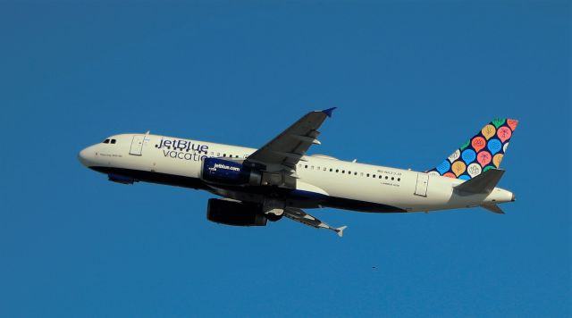 Airbus A320 (N623JB) - 12/23/22 rotating from Rwy 35L