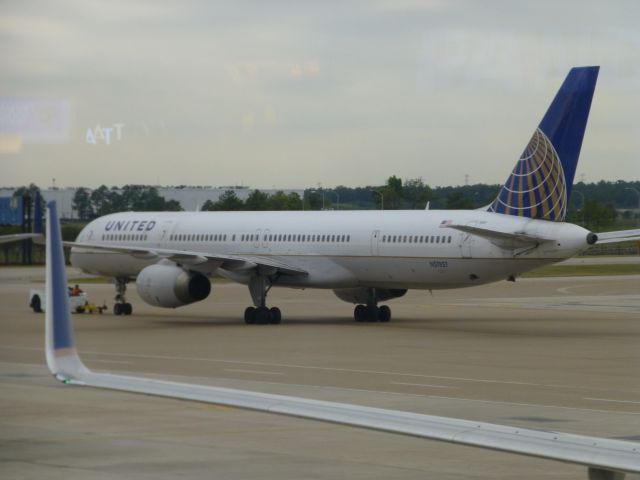 Boeing 757-200 (N57857)