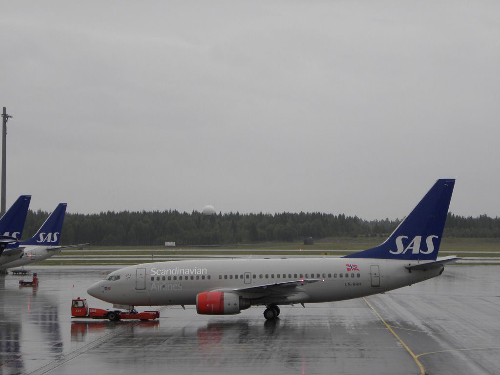 Boeing 737-700 (LN-RRM)