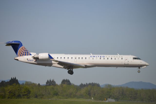 Canadair Regional Jet CRJ-700 (N780SK) - Arriving on 34L from KSFO.