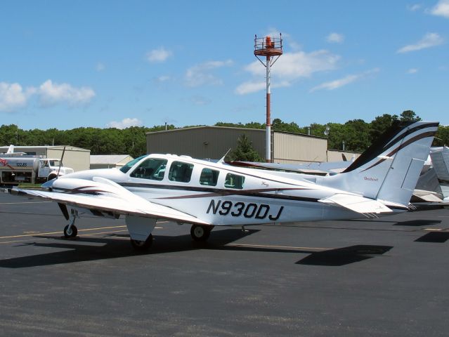 Beechcraft Baron (58) (N930DJ)