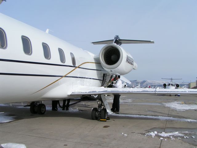 Learjet 60 (N660BC)