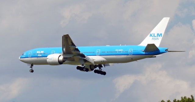 Boeing 777-200 (PH-BQM)