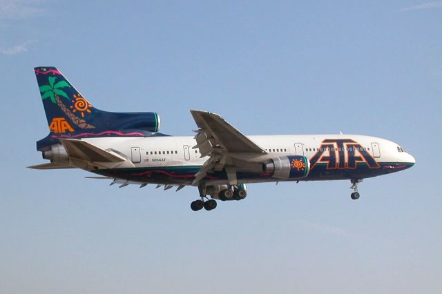 Lockheed L-1011 TriStar (N164AT) - July 7, 2003