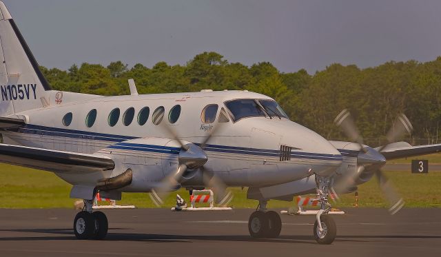 Beechcraft King Air 100 (N105VY)