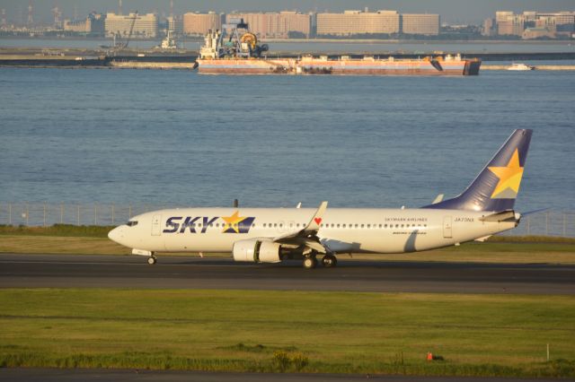 Boeing 737-700 (JA73NX) - Oct.15.2016br /RWY34R Landing !!