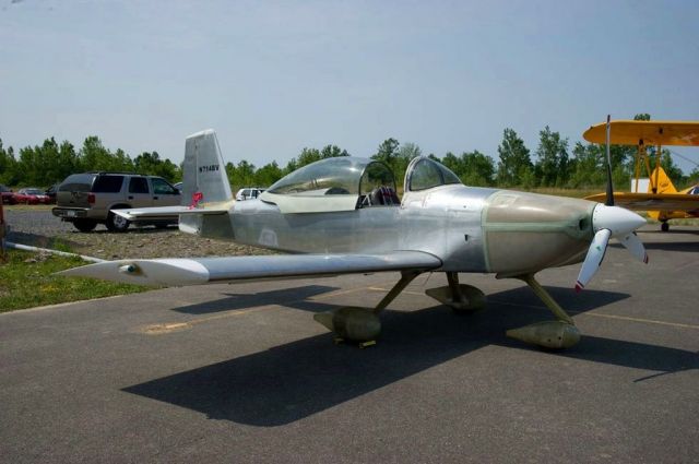 Vans RV-8 (N714BV)