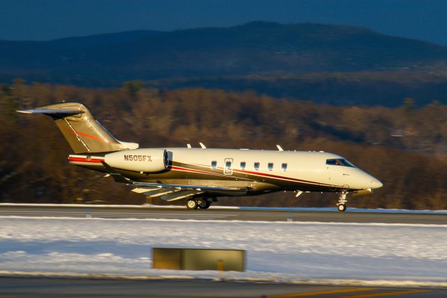 PEREGRINE PJ-3 Falcon (N505FX) - Departing BTV 21 Dec 2022