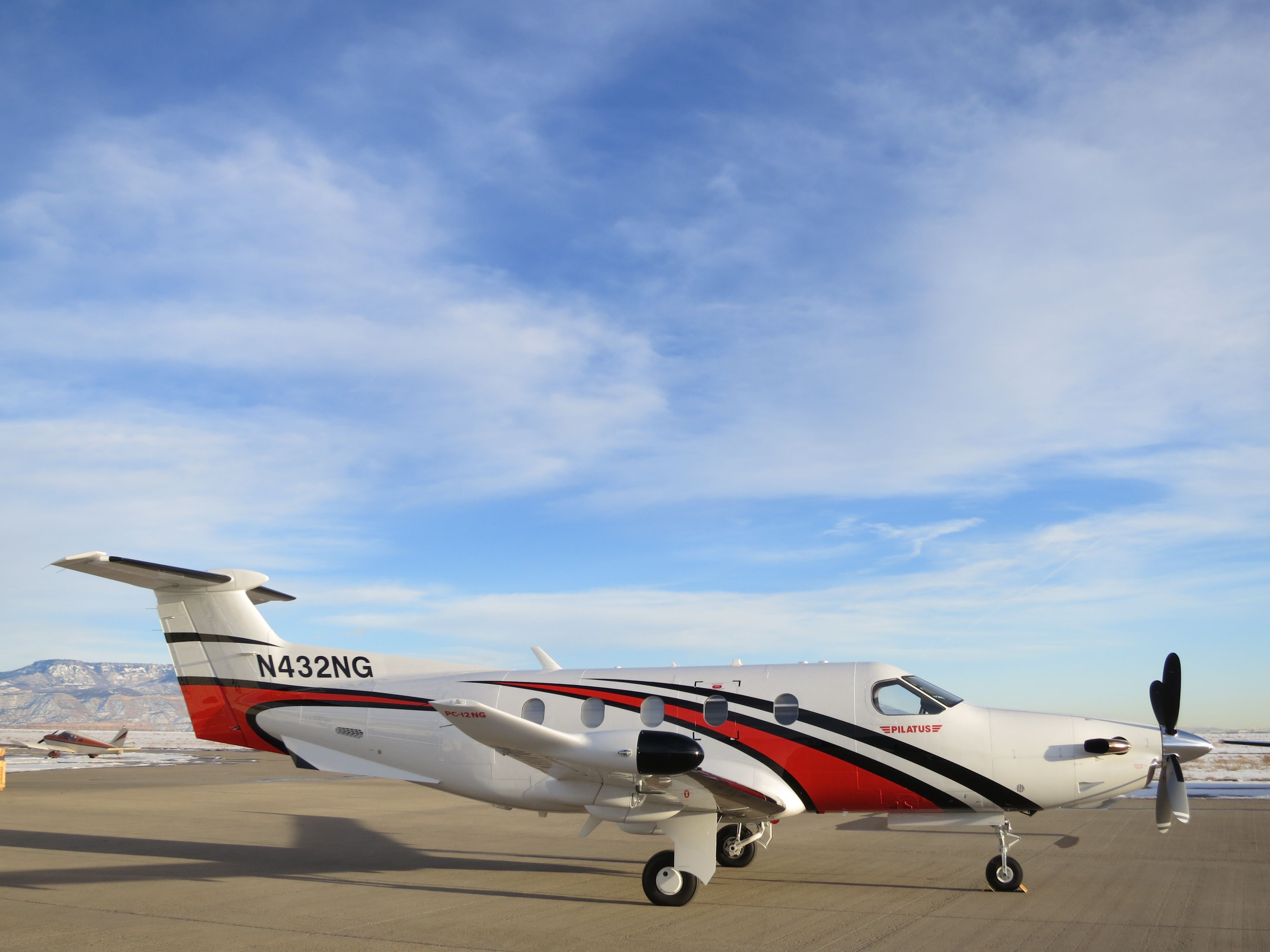 Pilatus PC-12 (N432NG) - Proud new paint.