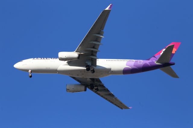 Airbus A330-200 (N388HA)