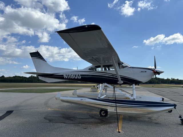 Cessna Skylane (N1190D)