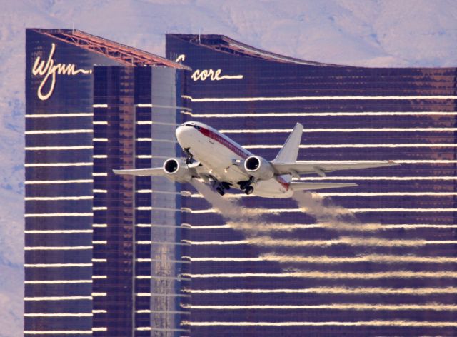 BOEING 737-600 (N273RH) - USAF owned Janet Airlines shuttles workers to and from Groom Lake, Area 51, Plant 42, Tonopah Test Range, and Las Vegas Mc Carran International Airport KLAS