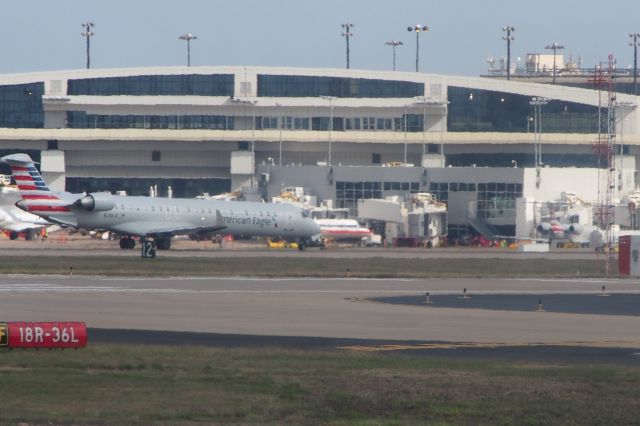 Canadair Regional Jet CRJ-200 (N249LR)