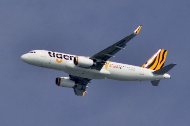 Airbus A320 (B-50018)