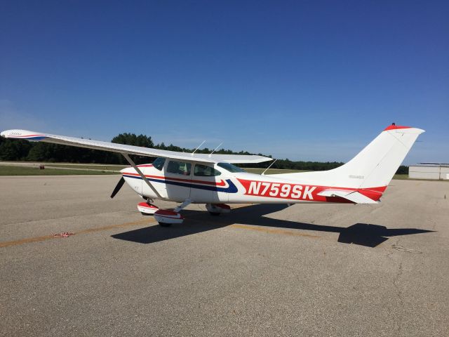 Cessna Skylane (N759SK)