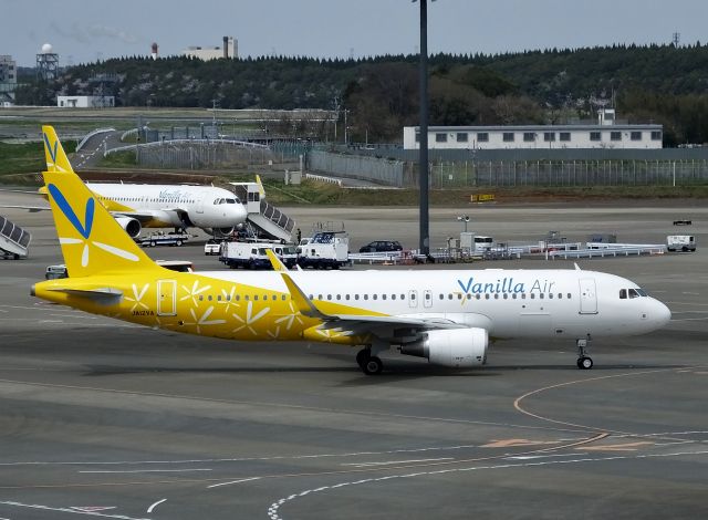 Airbus A320 (JA12VA) - Taxing at NRT (2017/04/10)