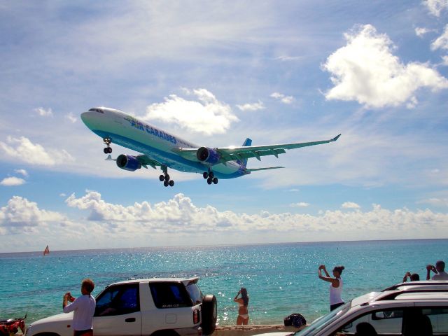 Airbus A330-300 (F-HPTP)