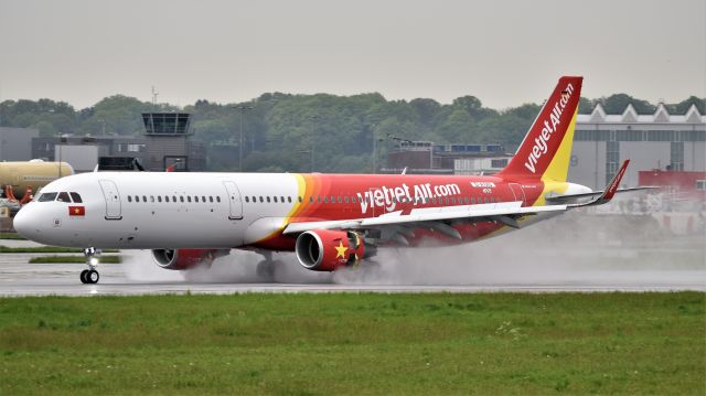 Airbus A321 (VN-A641) - Aborted take off at Airbus Finkenwerder