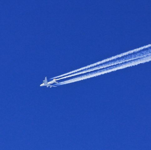Airbus A380-800 —