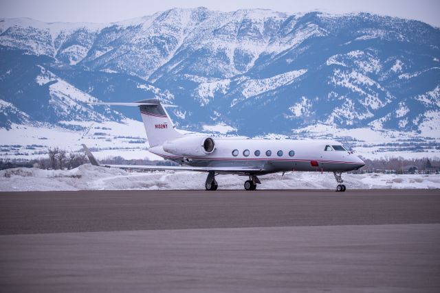 Gulfstream Aerospace Gulfstream IV (N102NY) - Nice G450 at BZN