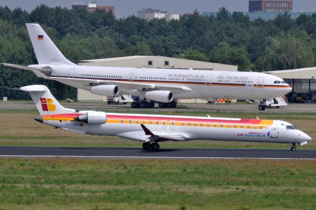 Canadair Regional Jet CRJ-900 (EC-JZS)