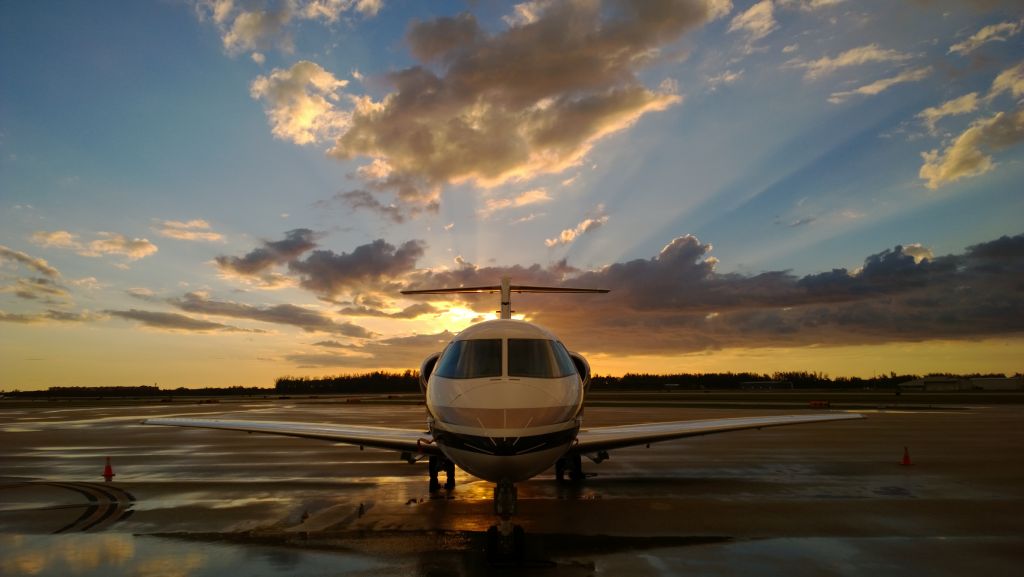 Hawker Beechcraft 4000 (N860AP)