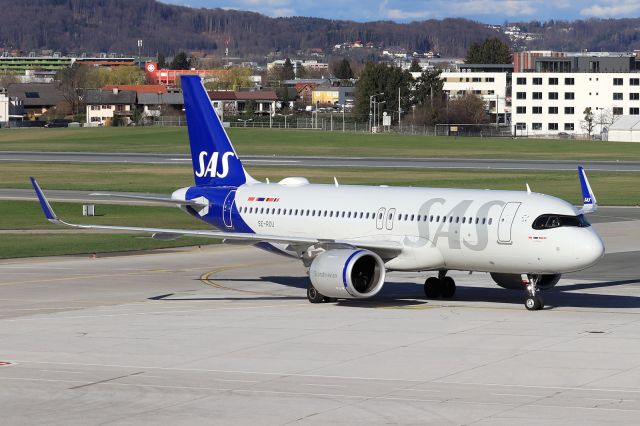 Airbus A320neo (SE-ROU)