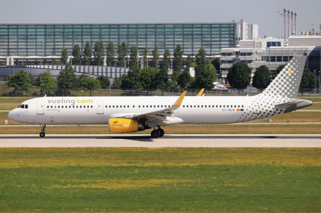 Airbus A321 (EC-MLM)