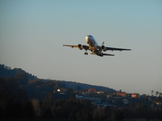 Airbus A319 (EC-KHM) - EC-KHM takeoff to LEMD from LEVX, on 06/01/2021